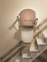 Treppenlifte gebraucht und runderneuert :: Sitzlifte und Fahrschienen kurzfristig lieferbar